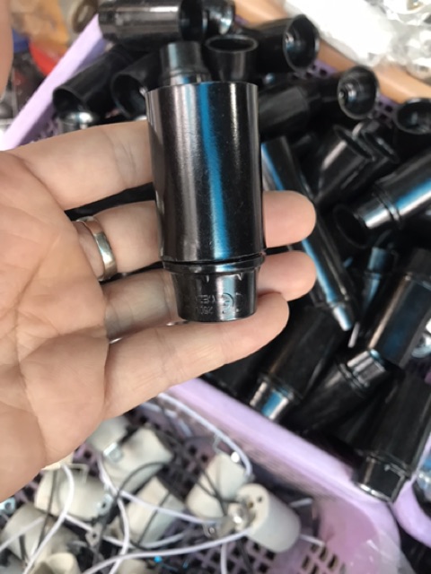 5 chiếc đui đèn nhỏ E14