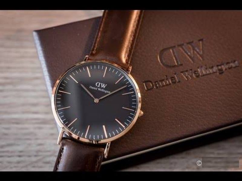 Đồng hồ nam DW classic dây da sang trọng + Tặng kèm pin + Bảo hành 12 tháng