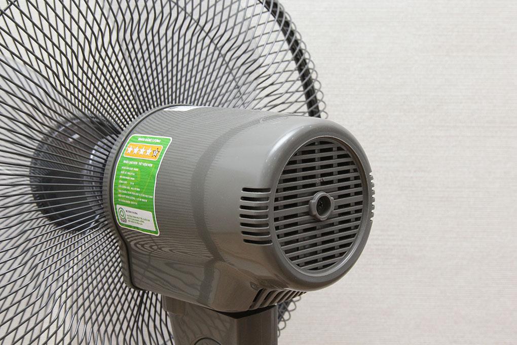 Quạt cây KDK M40K có điều khiển