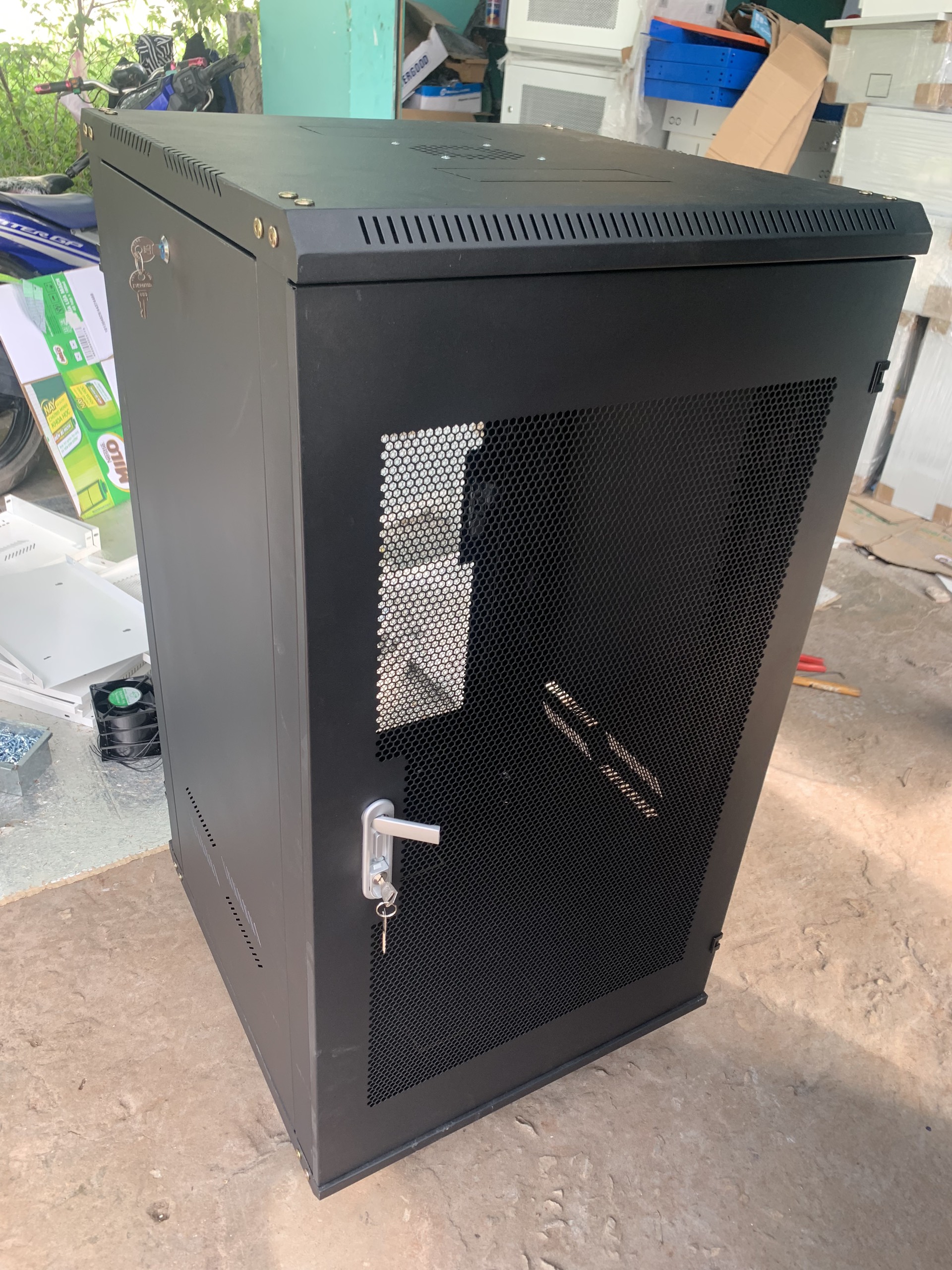 Tủ Rack 15U D600 Cao Cấp  Lắp đặt cho hệ thống Mạng & Camera giám sát