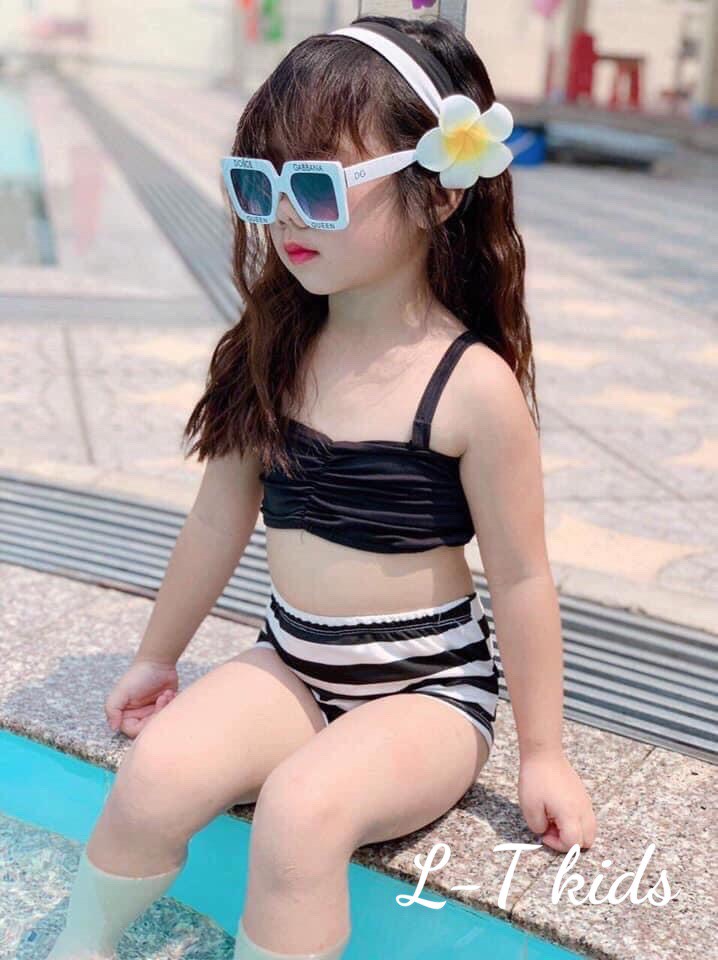 bộ bơi bé gái 4 chi tiết