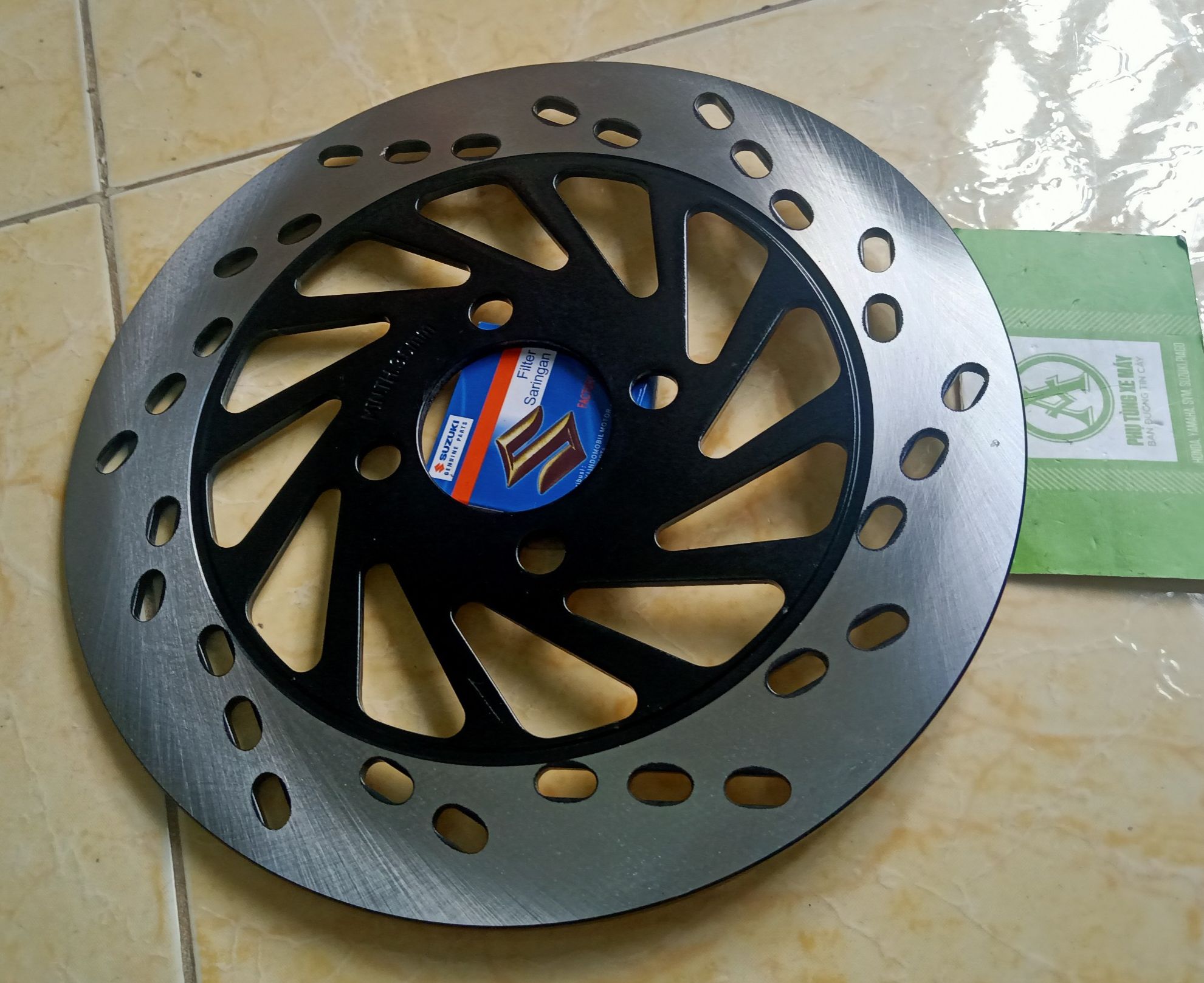 Đĩa thắng trước Suzuki / Viva fi / Axelo / Hayate màu đen /vàng