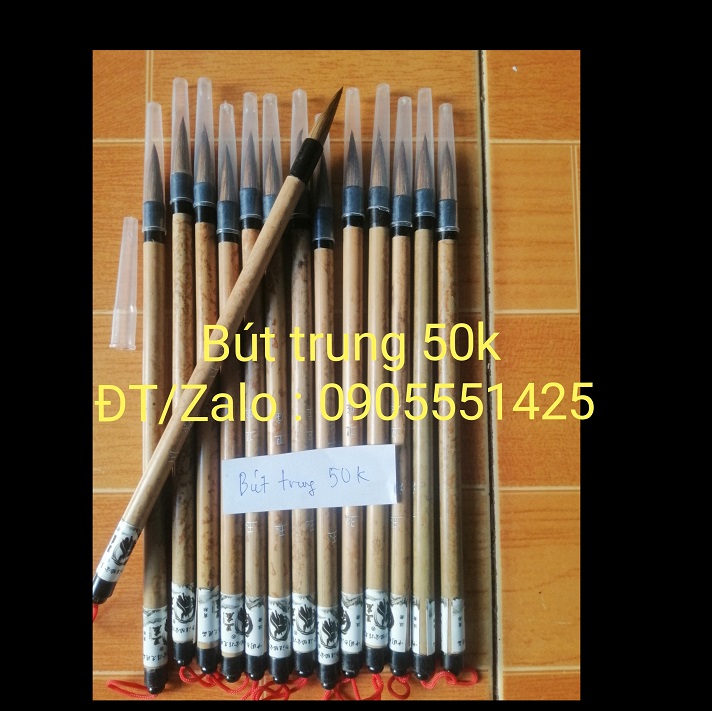 1 Bút lông viết Thư pháp cỡ Trung.