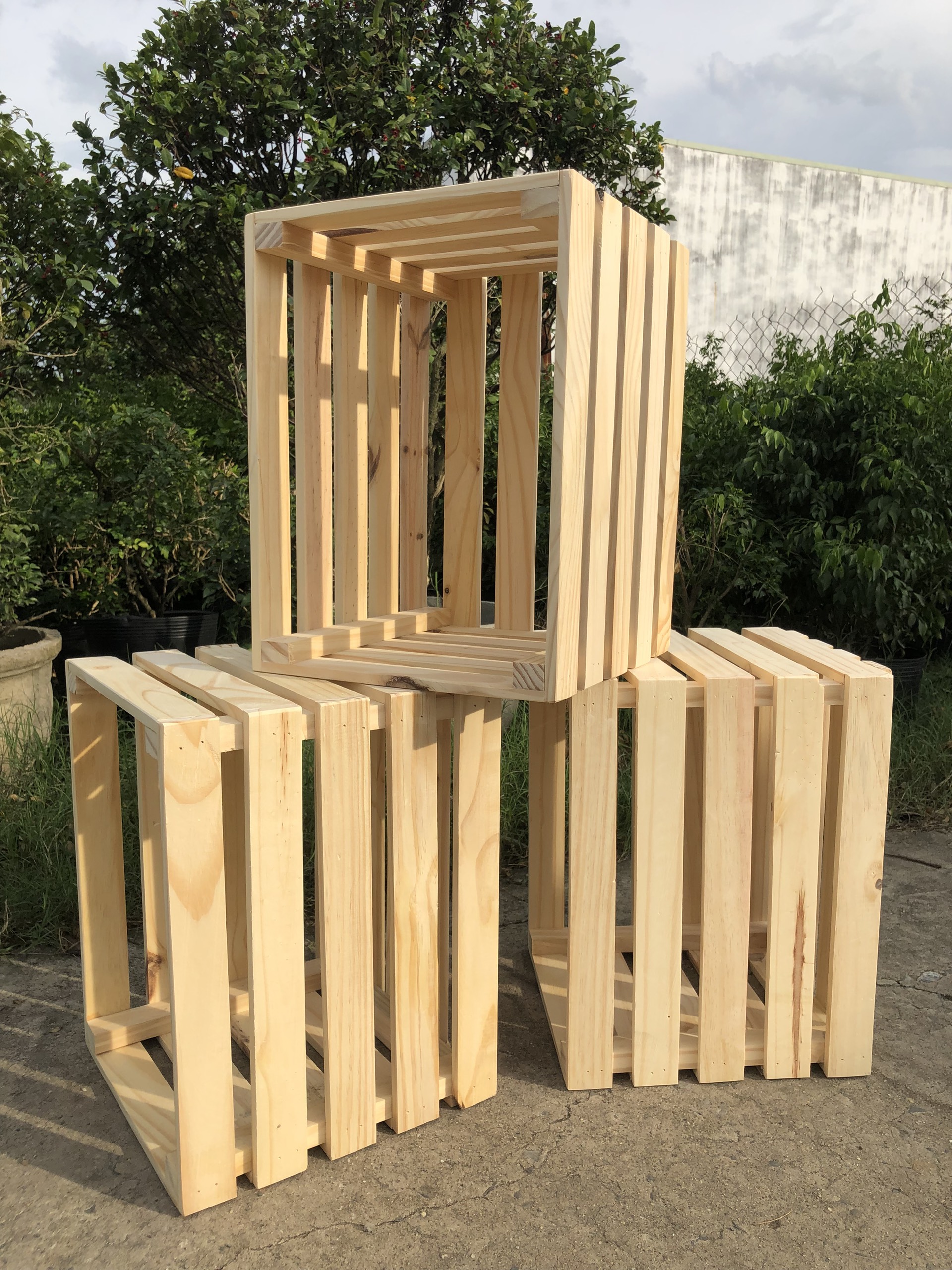Thùng gỗ decor(40x25x25),gỗ thông mới 100% nhập khẩu