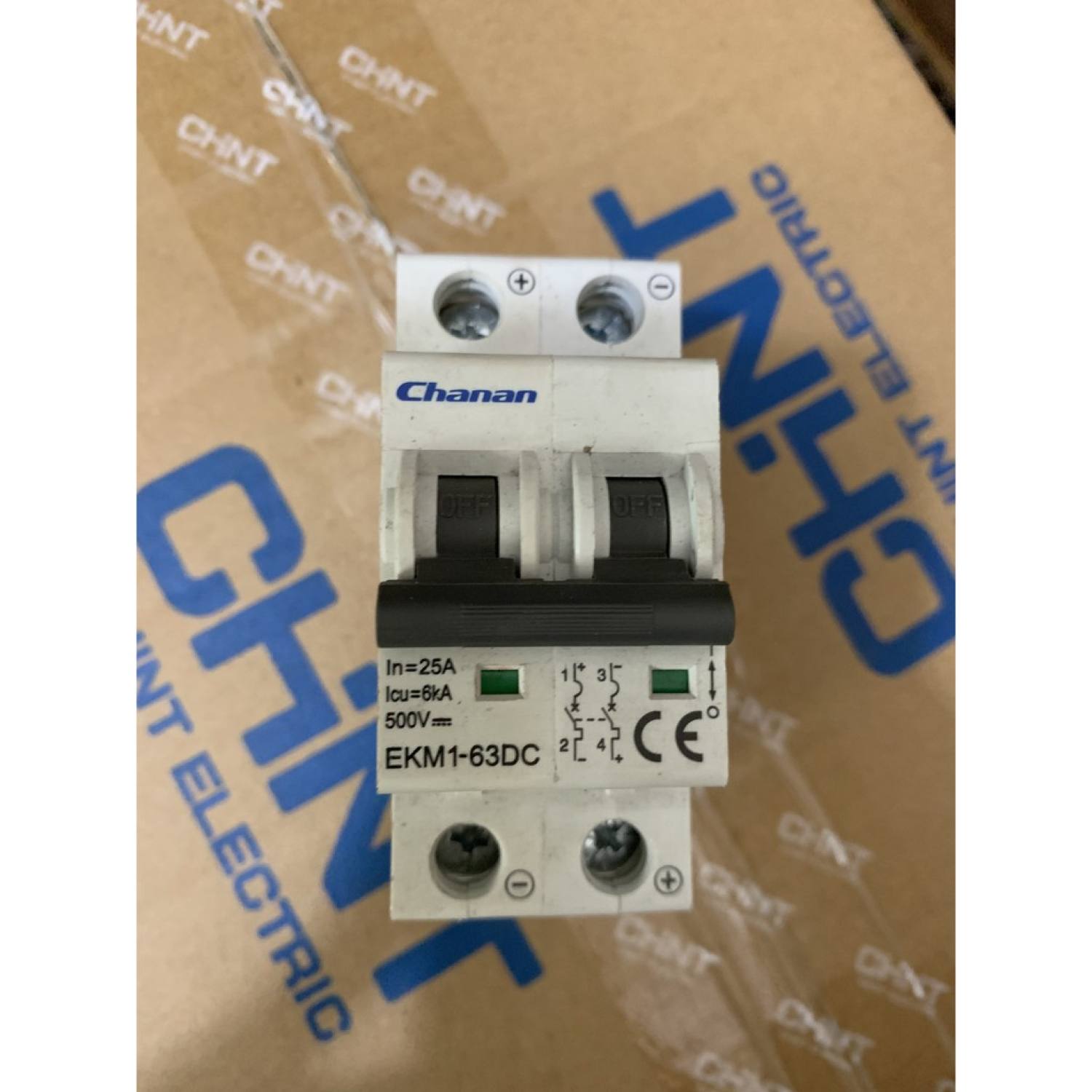 (CHANA) Atomat cài MCB EKM1 63S 2C