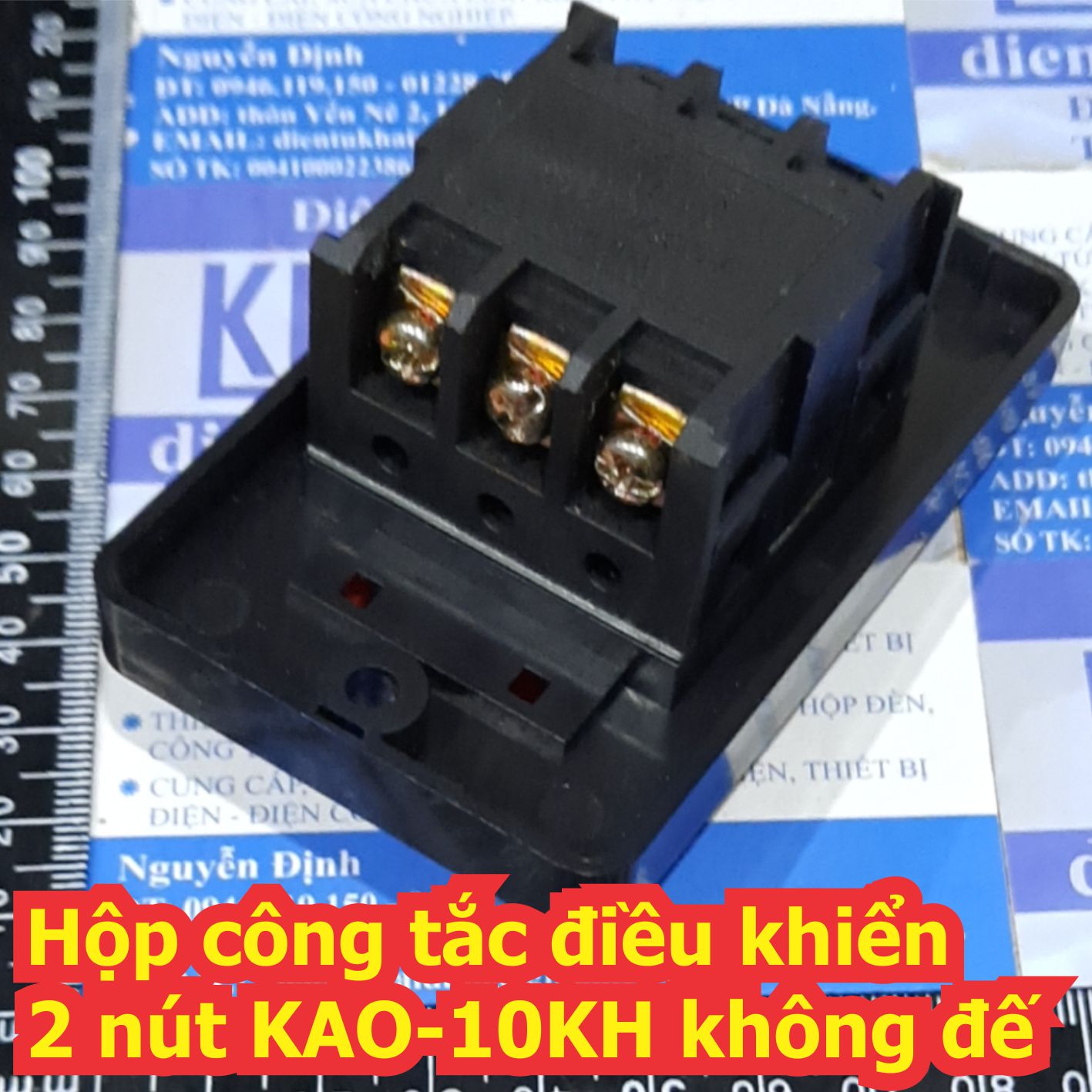 Hộp công tắc điều khiển trong công nghiệp 3 nút KAO-10KH có nắp nhựa chống nước kde4993