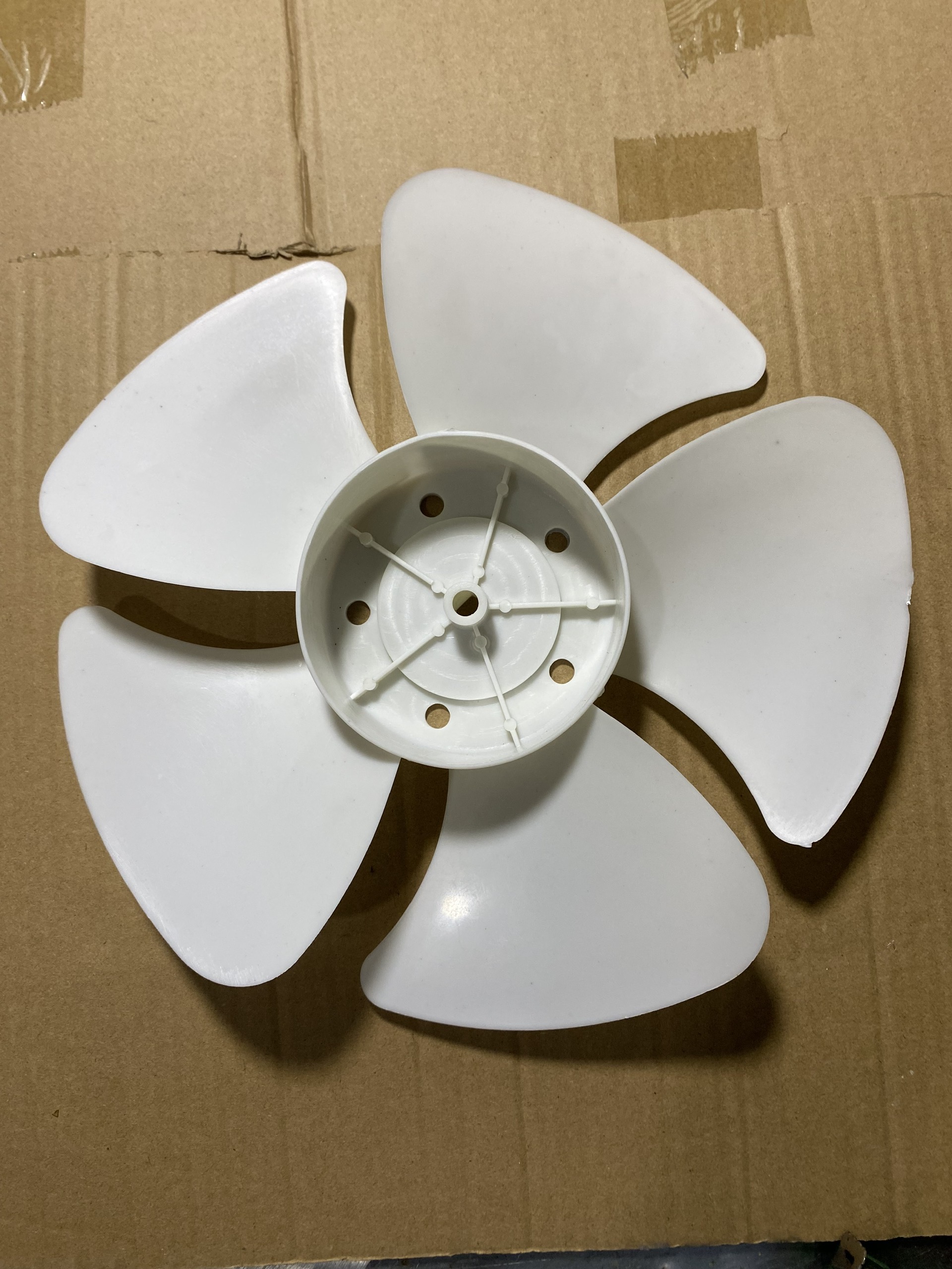 Cánh Quạt Hộp B3 Dẻo