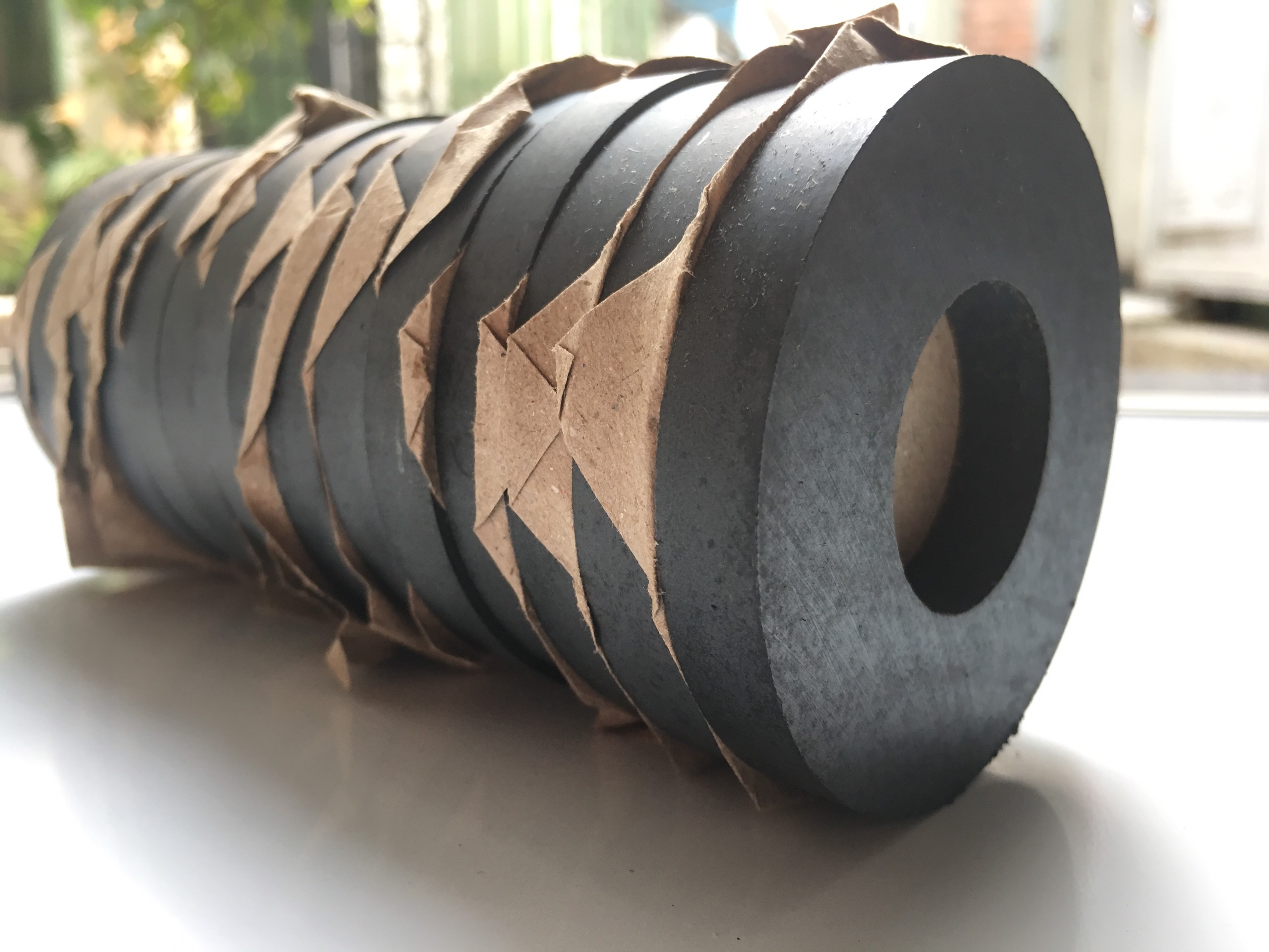 [HCM]Nam Châm Đen Ferrite Ø 70x32x10mm – Nam Châm Hình Nhẫn