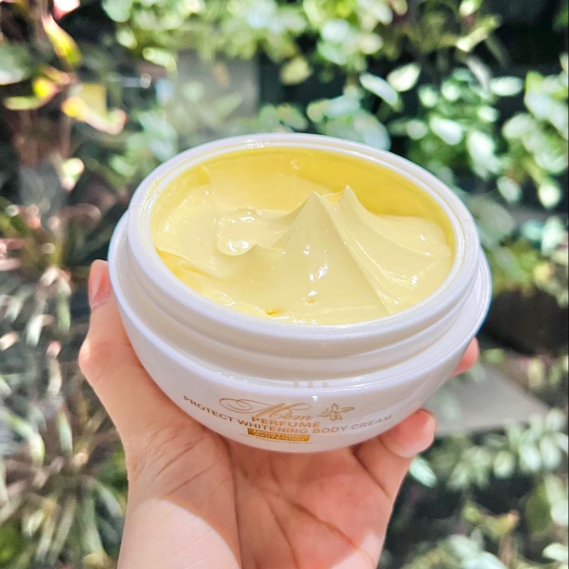 Kem Body Mềm Nước Hoa A Cosmetics 150g