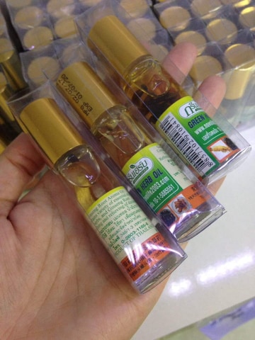 Dầu Lăn Nhân Sâm GREEN HERB Thái Lan