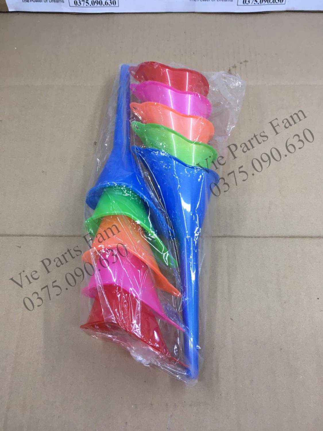 Quặng (phễu) Dùng Đổ Nhớt Cho Tất Cả Động Cơ Xe Máy