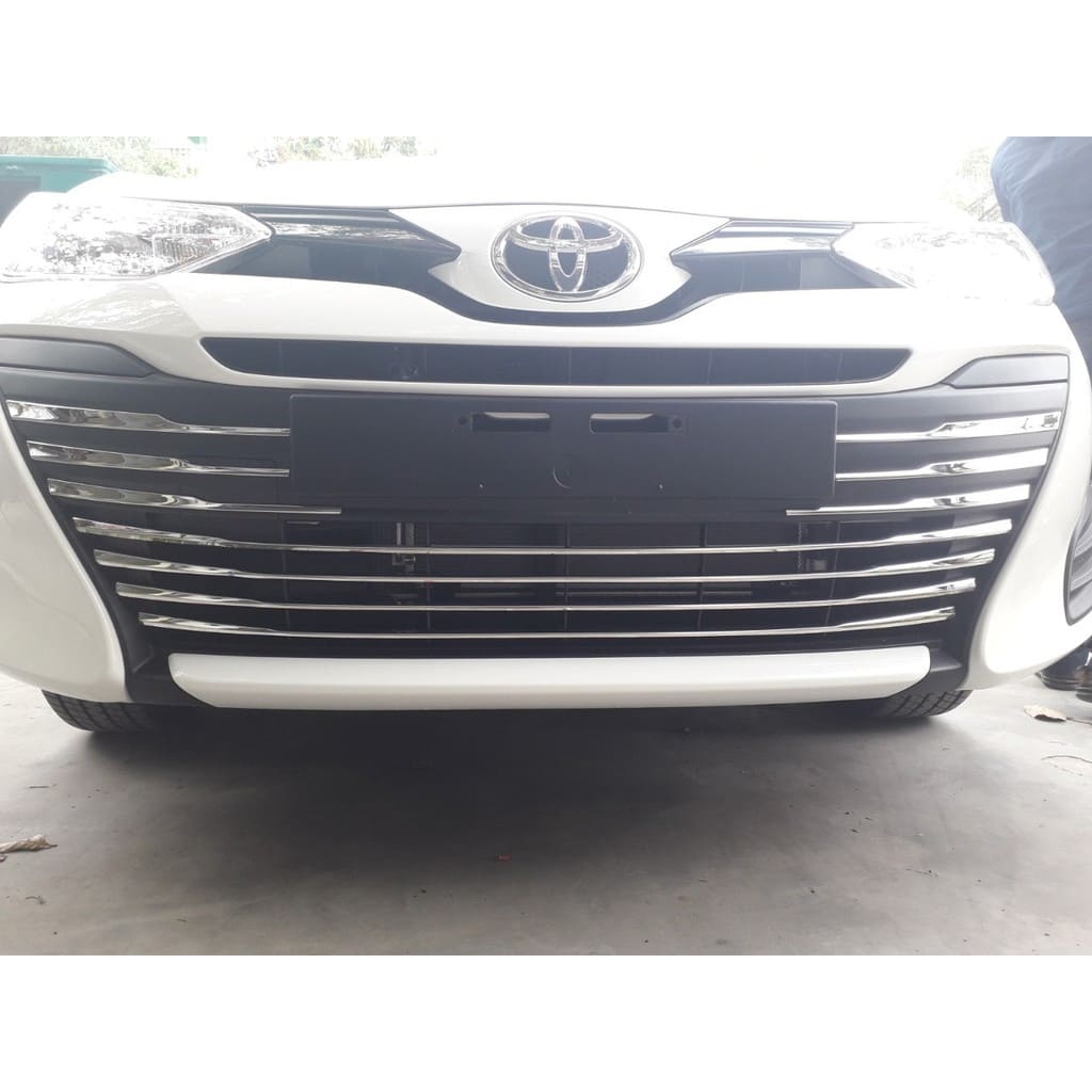 ốp mạ mặt ca lăng dưới vios 2019-2020