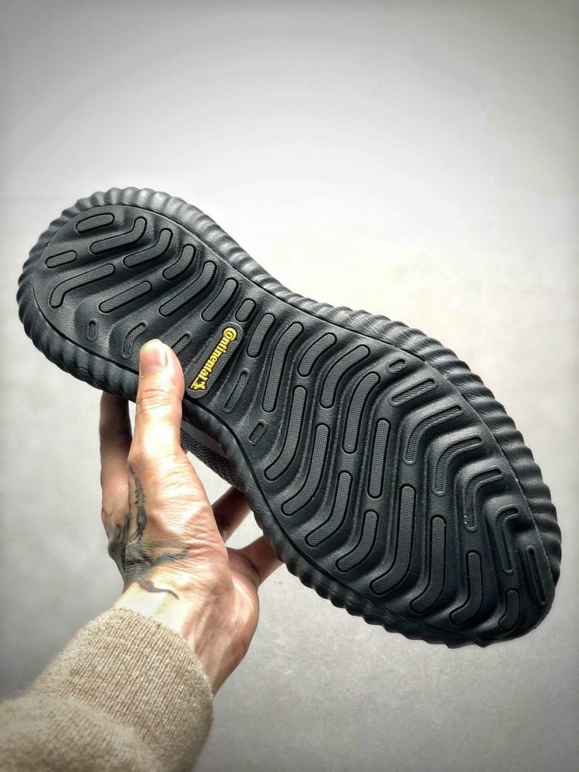 GIÀY ADIDAS ALPHABOUNCE BEYOND