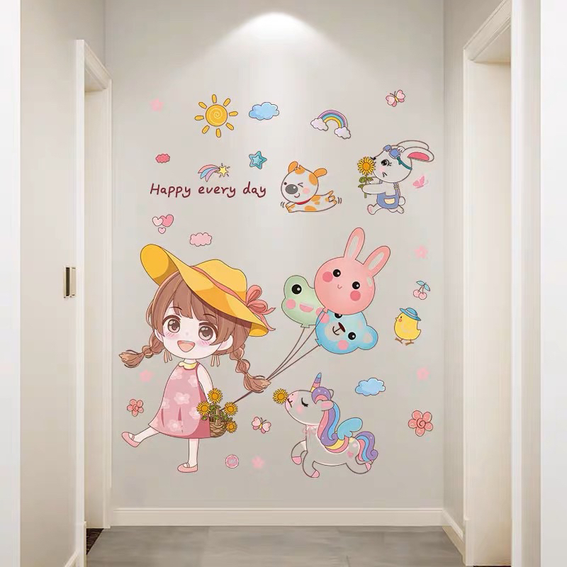 Decal dán tường em bé cầm bóng dễ thương