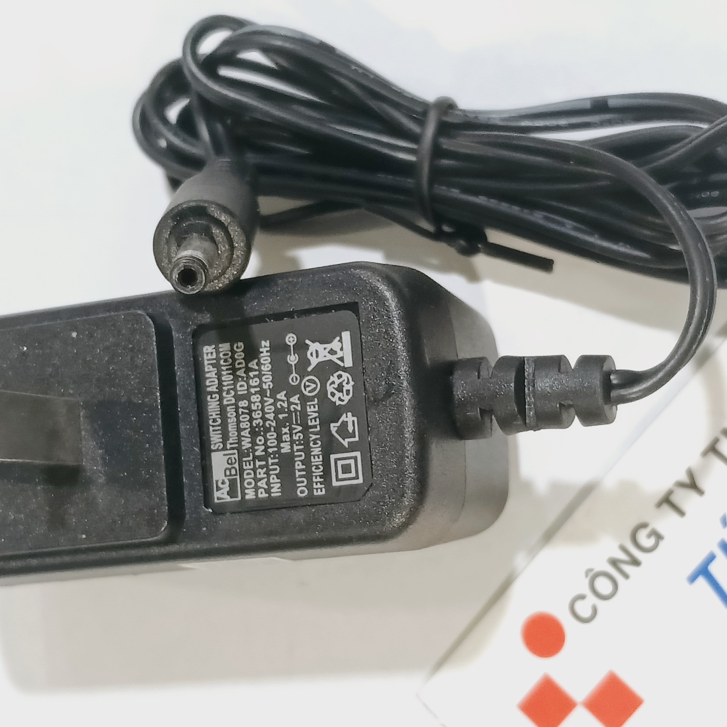 Adapter Dc 5V - 2A / 3.5mm X 1.35mm Plug) (Good Quality)