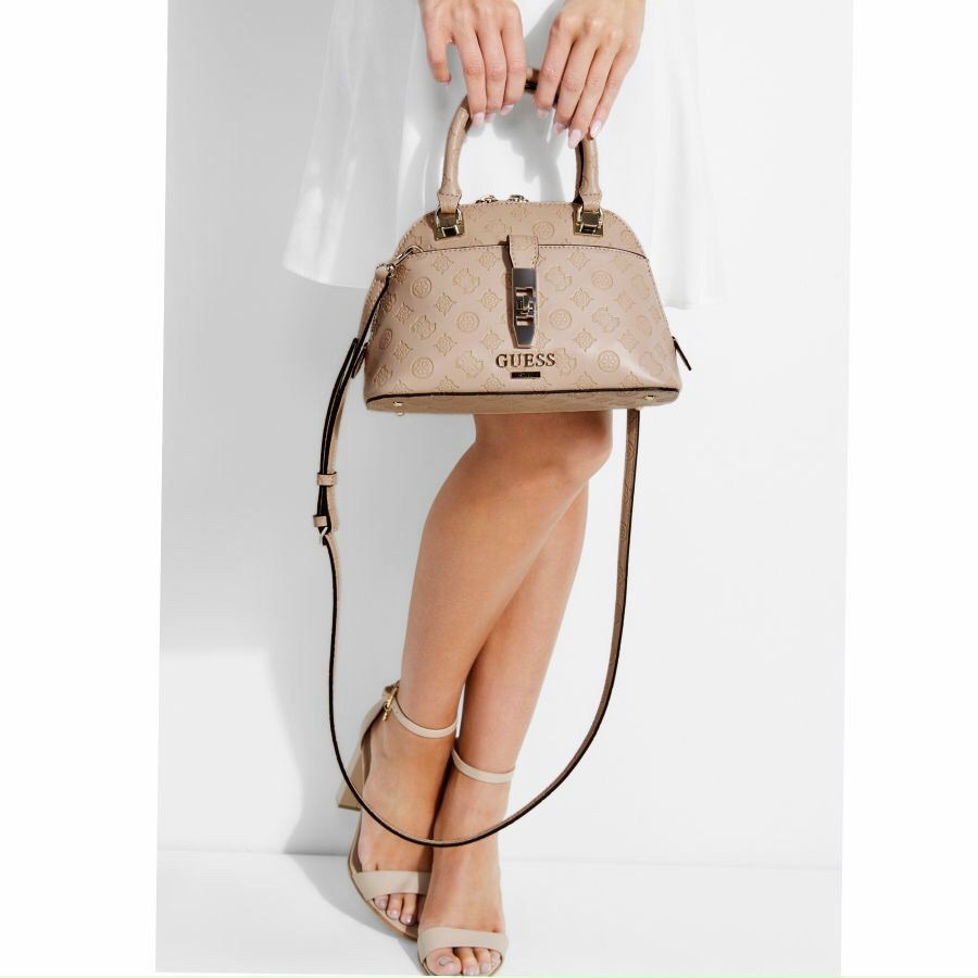 Túi xách Guess dáng hến siêu iu