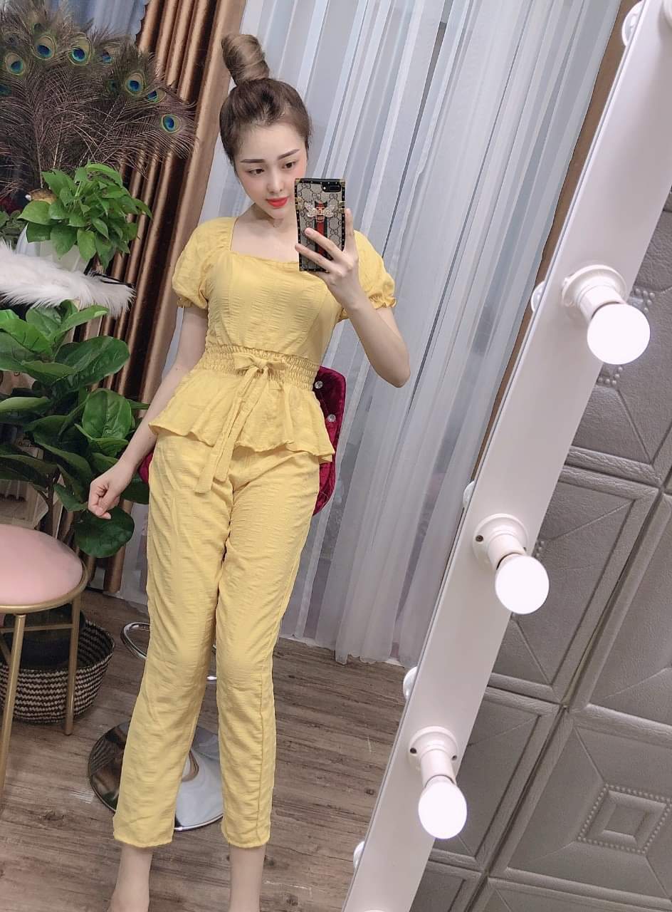 Set Bộ Trơn Cổ Vuông Nơ Eo Vải Lụa Quần Ống Rộng Tôn Dáng, Thiết Kế Thời Trang ( Vàng )