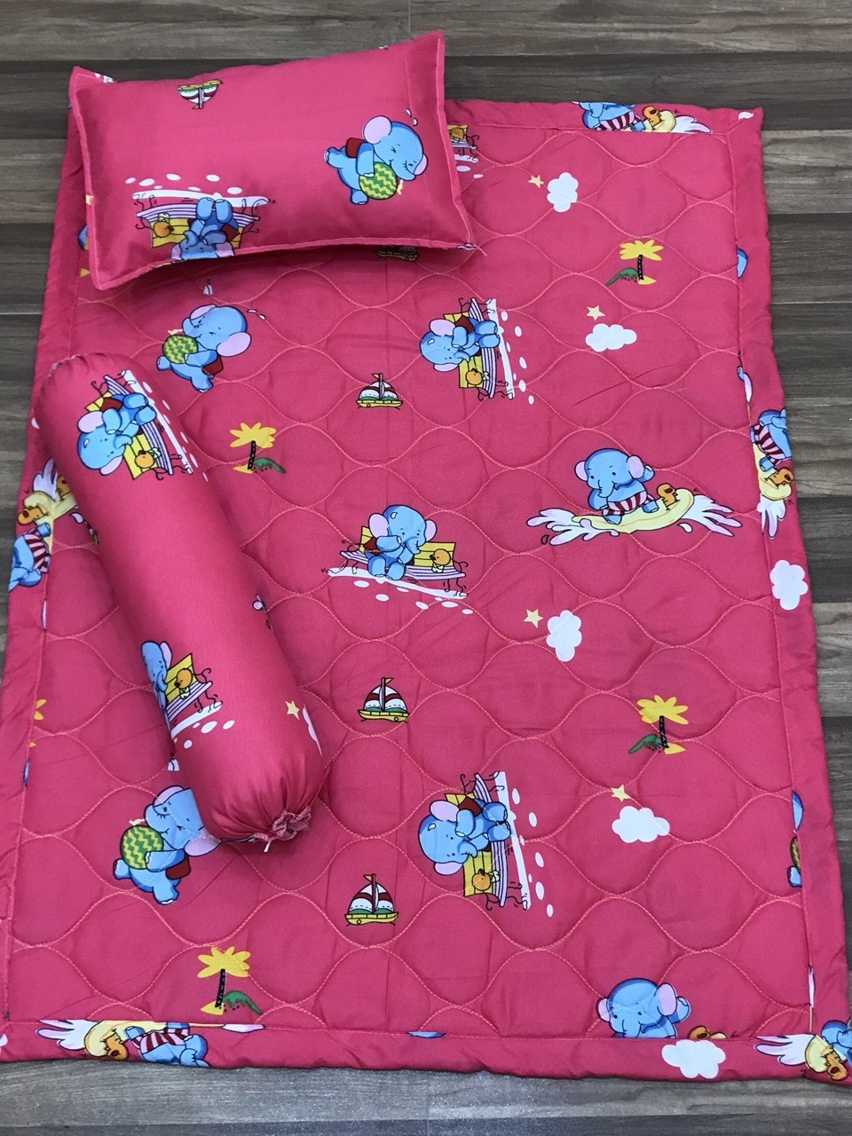 Bộ Nệm Cho Bé Kèm Gối Và Gối Ôm ( đã bao gồm ruột gối nằm và ruột gối ôm)