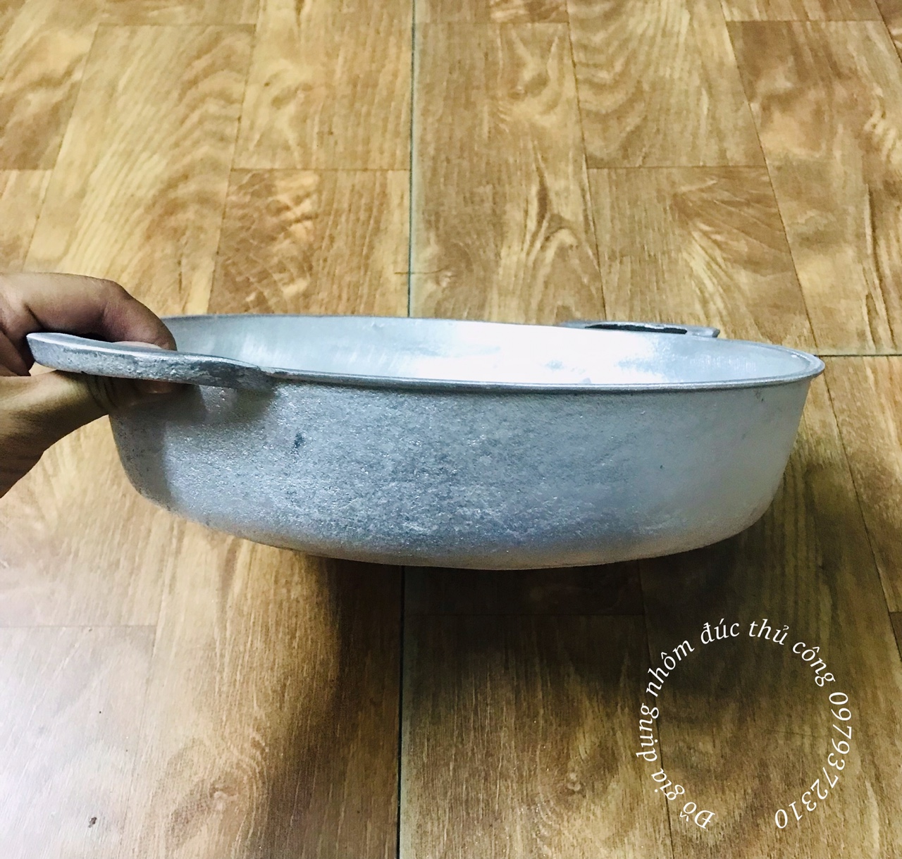 Chảo gang đúc thủ công đáy bằng 31cm