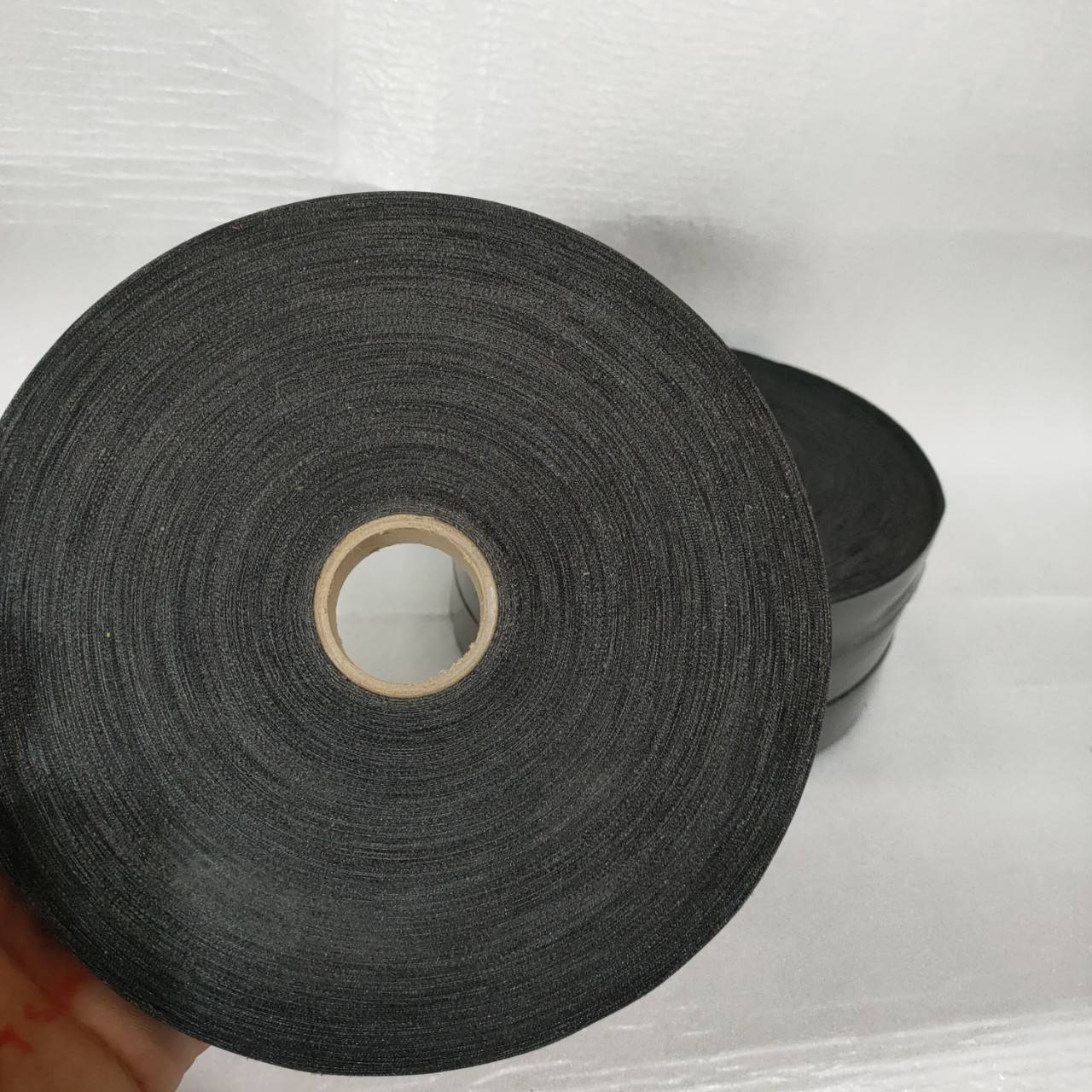 CUỘN VẢI MAY VIỀN MÀU XÁM ĐẬM 100m