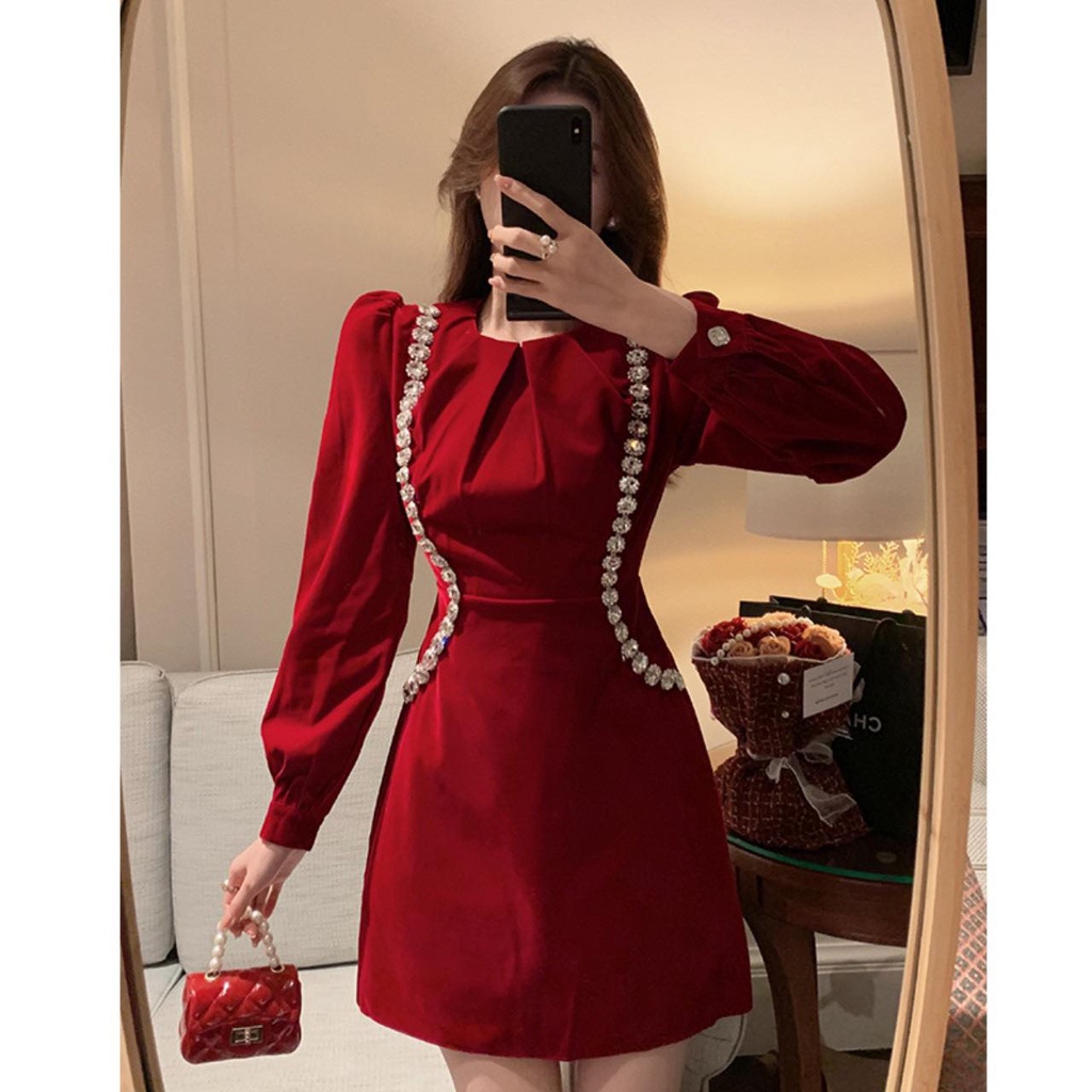 Đầm nhung đính đá cao cấp BEYOURSELF