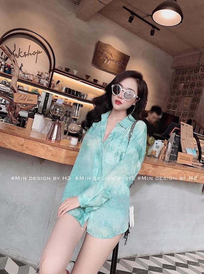 Áo sơ mi lụa loang 2 màu phom rộng siêu hot