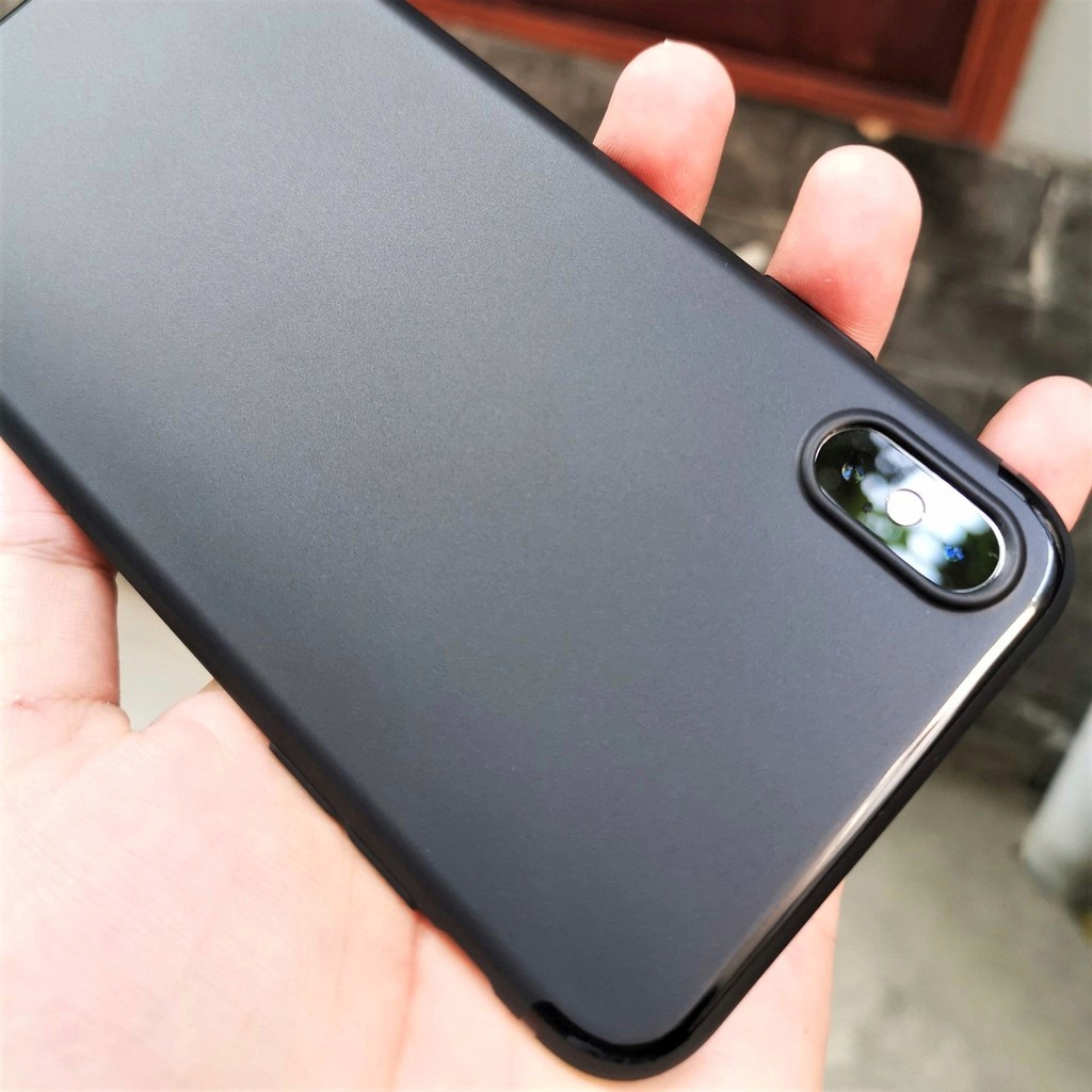 Ốp lưng Iphone Xs Max dẻo siêu mỏng ôm khít máy cao cấp