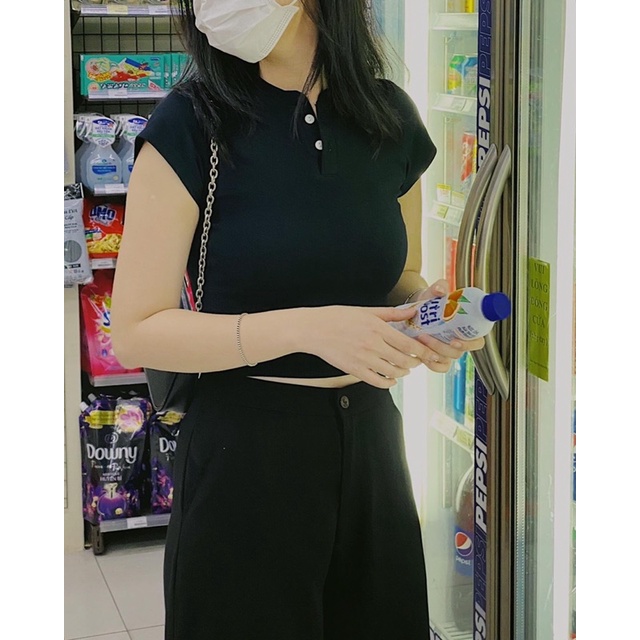 Áo croptop thun đen RUCHAN