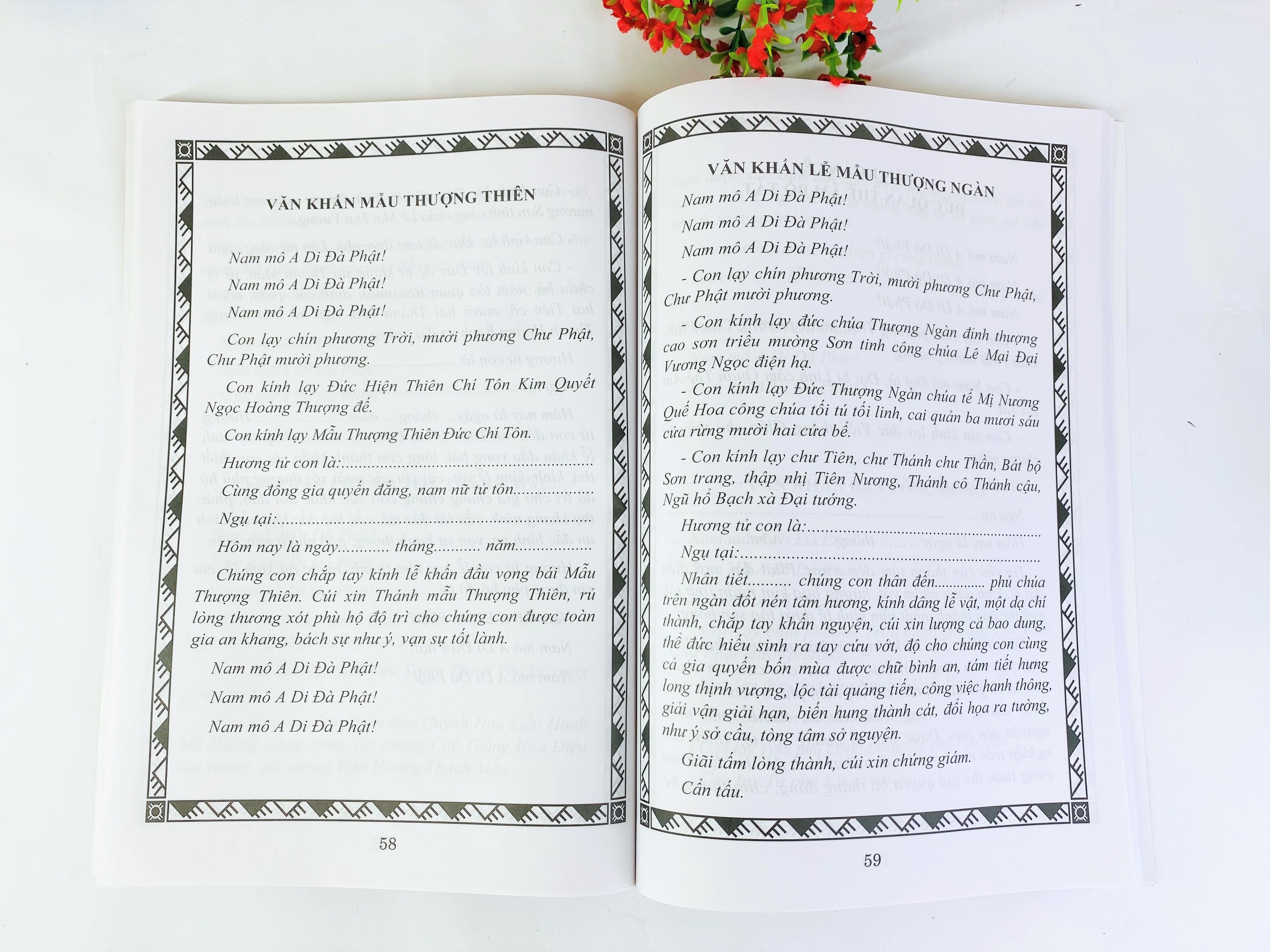 Sách - Văn Khấn Cổ Truyền - Ndbooks B89