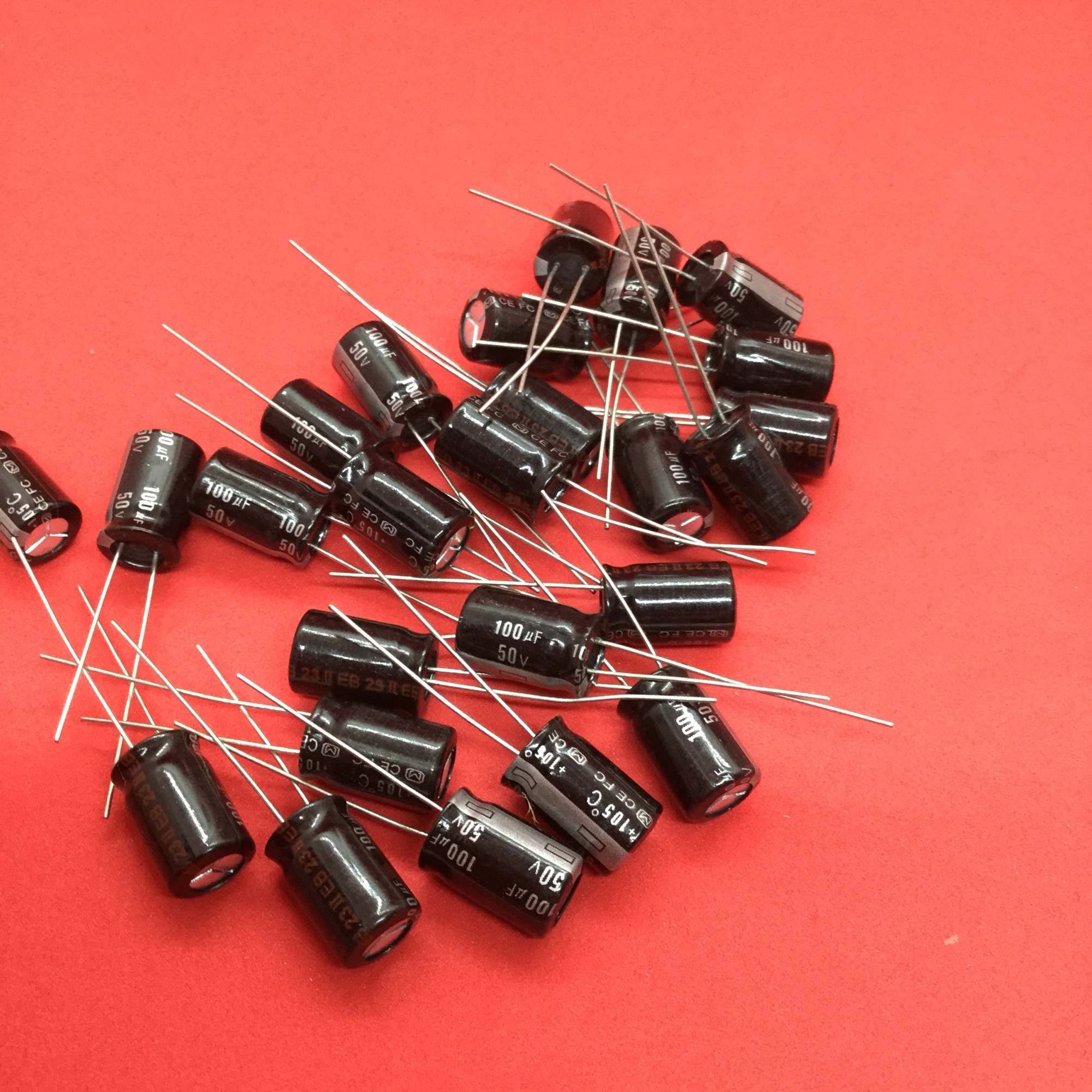 Tụ hoá 100 uf-50 v (100 chiếc)