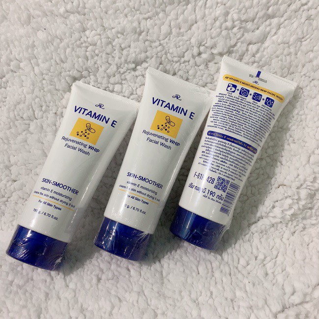 Sữa rửa mặt Vitamin E Thái Lan 190ml