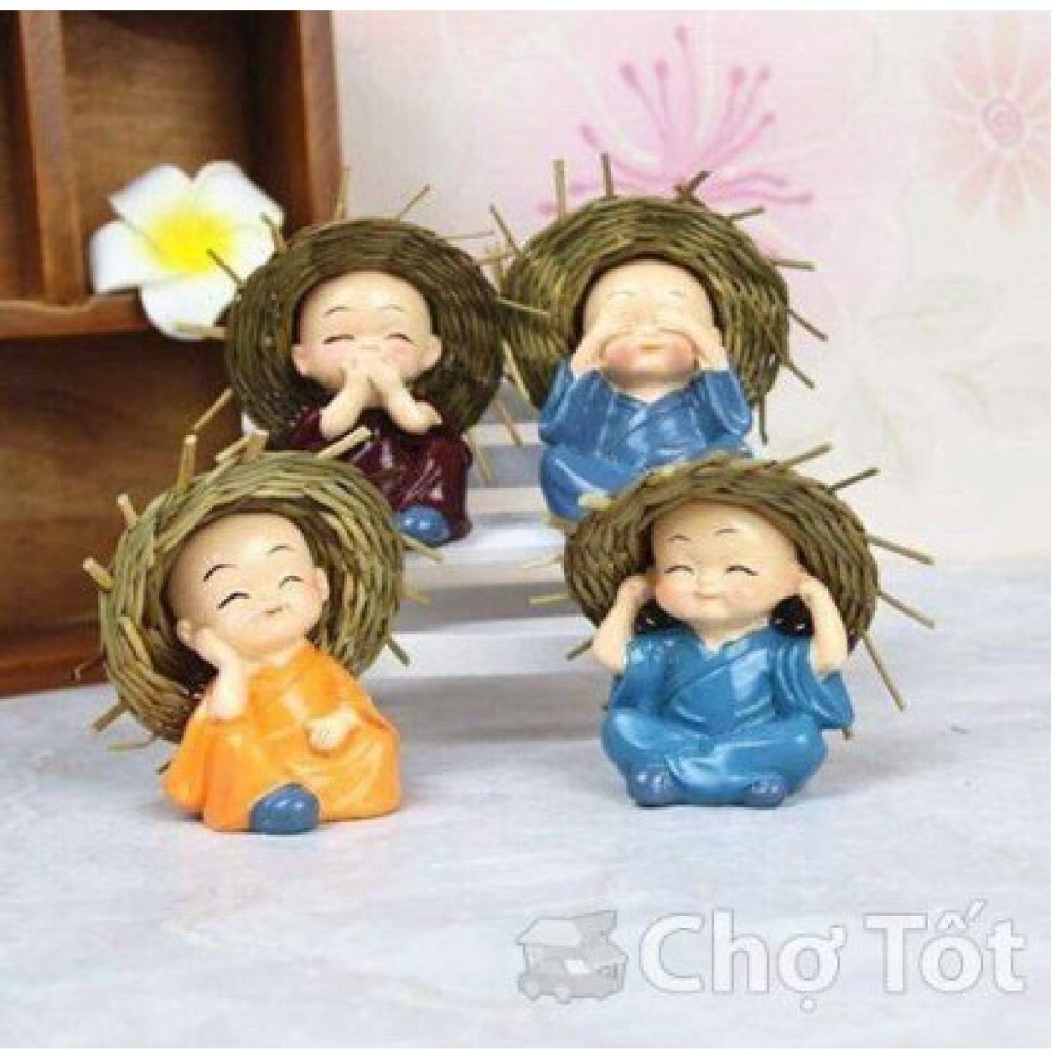 Tượng bộ tứ không đội mũ rơm,tứ tượng