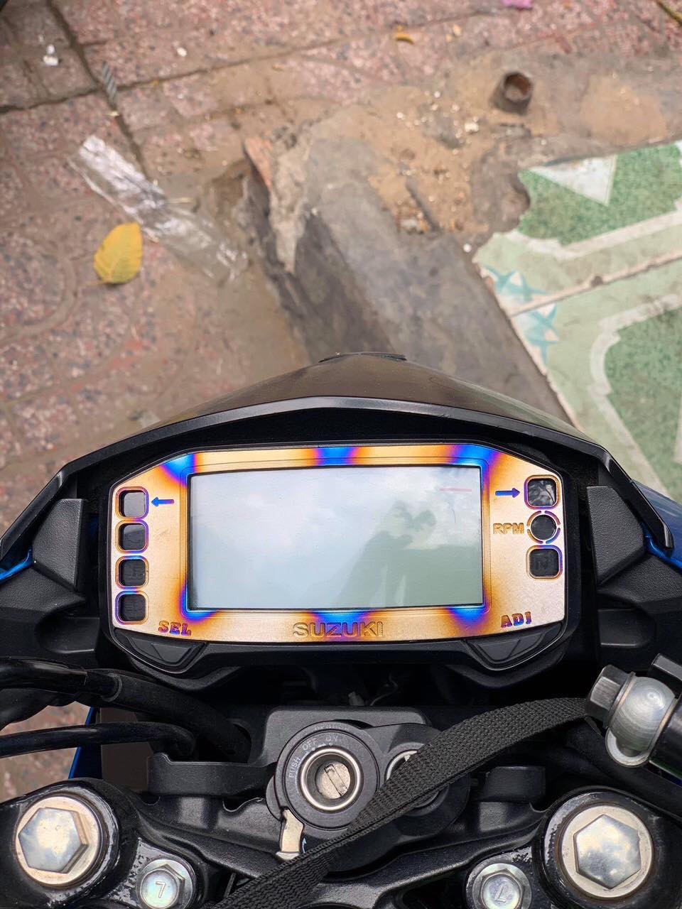 Viền đồng hồ titan Satria Raider