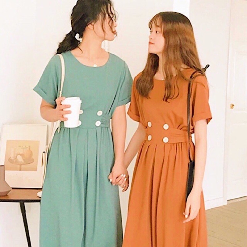 Đầm 4 nút trắng thắt eo