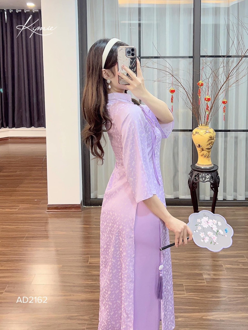 Áo dài cách tân gấm chuồn chuồn màu tím cà dễ thương phối nơ tay lỡ cổ 2cm