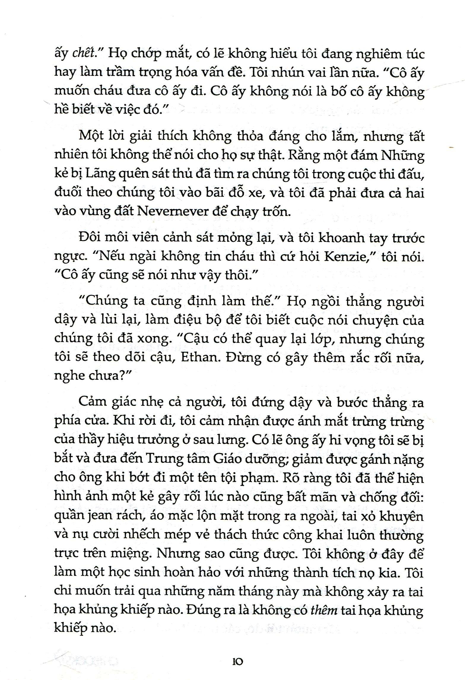 Kẻ Phản Bội (Phần 6 Series Thế Giới Của Tiên Sắt) - Julie Kagawa,Cẩm Chi