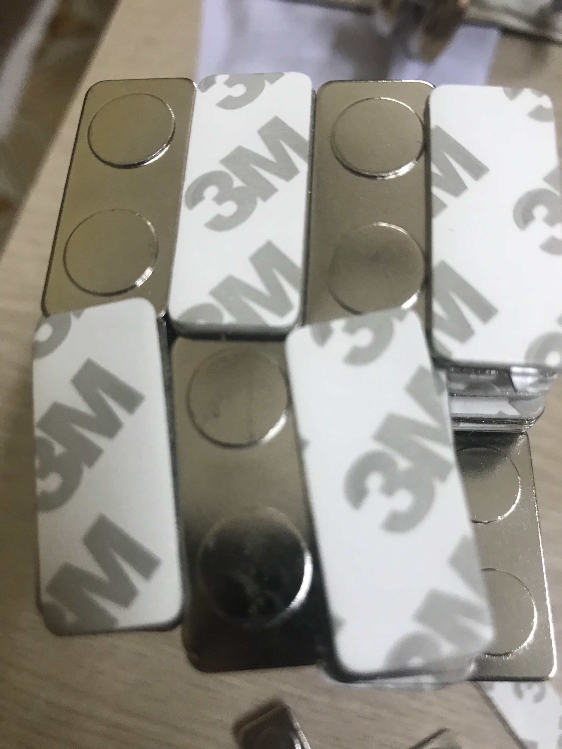 Thẻ tên nam châm KT 30X13MM