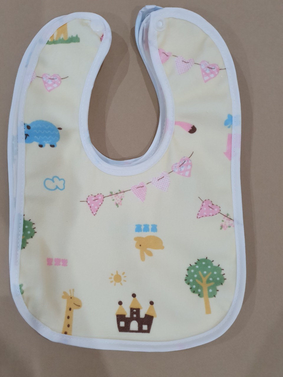 Yếm ăn dặm cho bé, vải mềm có nút bấm (Chọn màu ngẫu nhiên bé trai , bé gái)