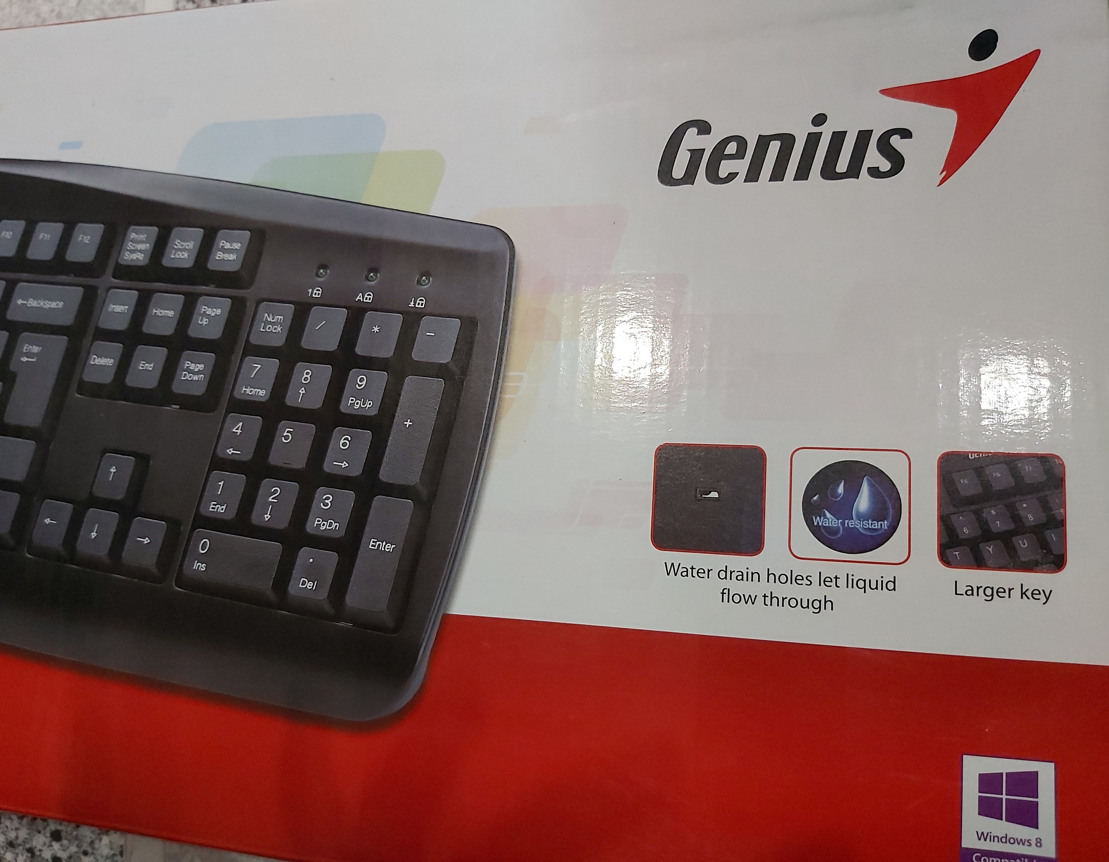 Bàn phím Genius KB110