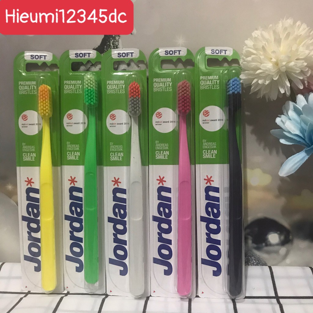 Bàn chải đánh răng jordan clean smile soft