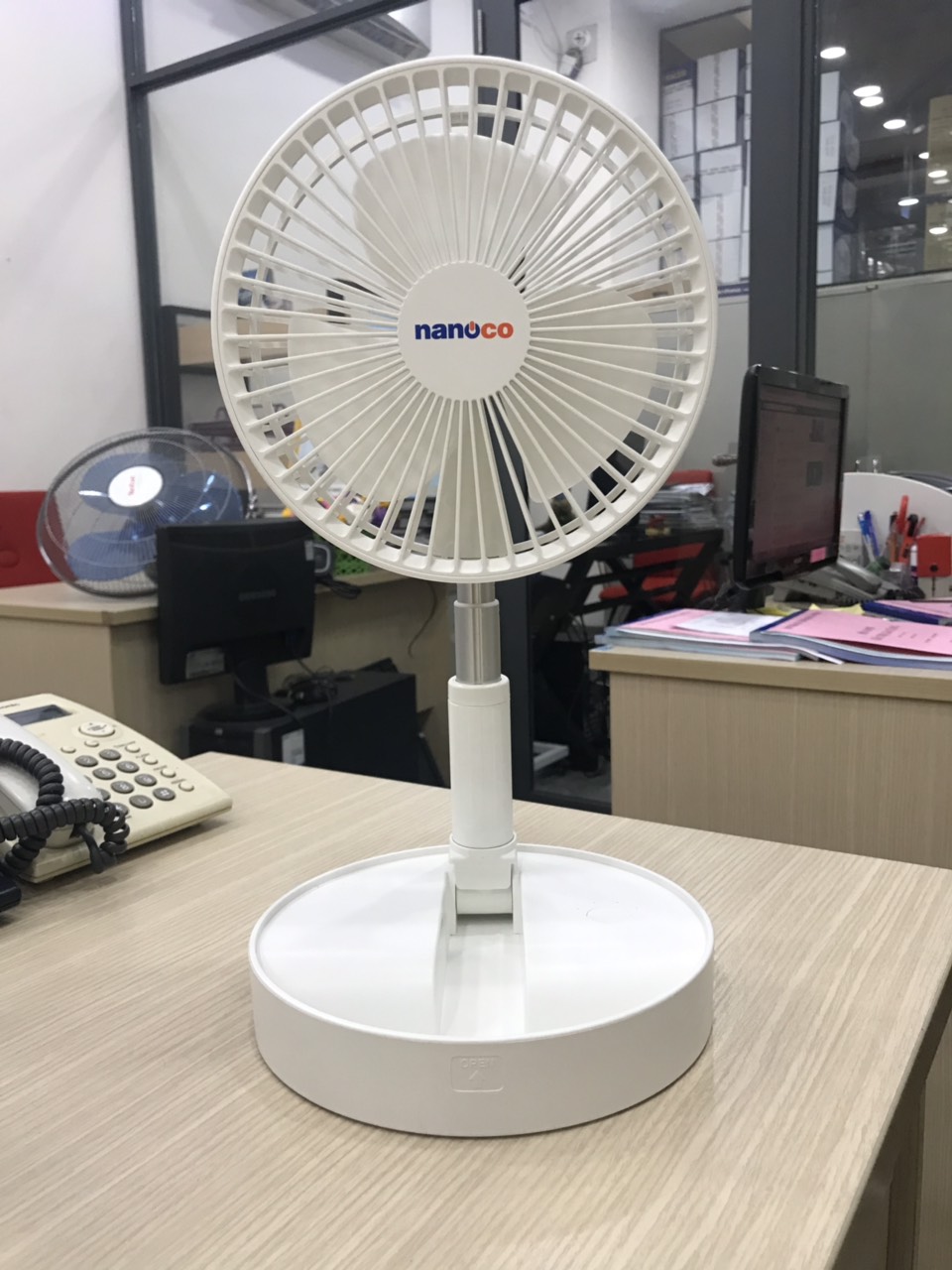 [HCM]Quạt Sạc Điện Gấp Gọn Nanoco NFF1617W