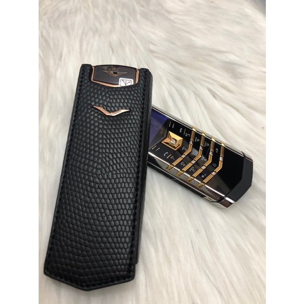 Bao da Vertu Singature S đứng không nắp