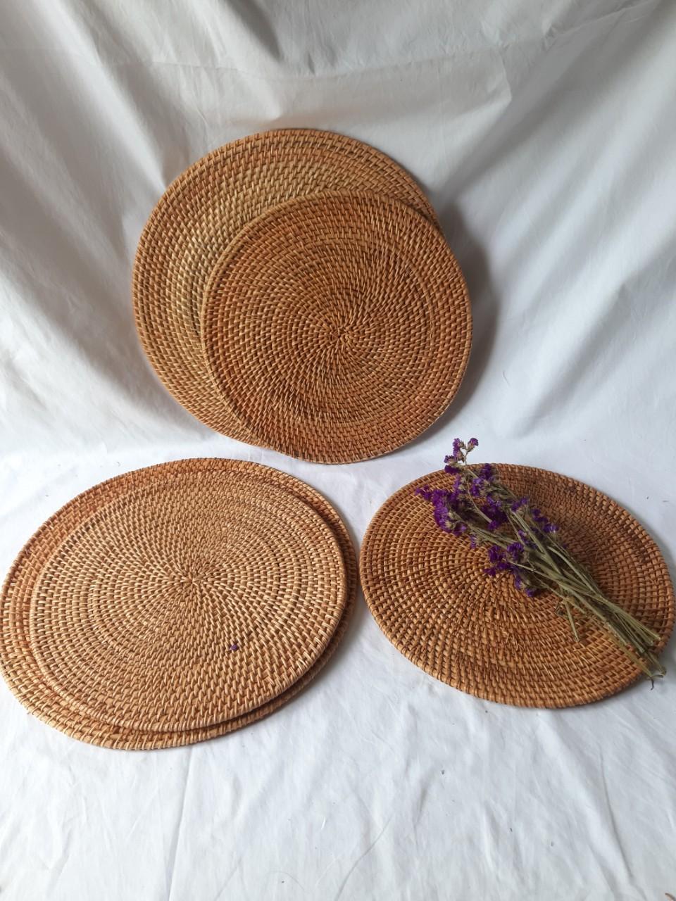 Miếng Lót Ly/Cốc - TấmLót  Bằng Mây Tiện Ích Màu Tự Nhiên Hình Tròn, Miếng Lót Handmade, Kích Thước 36 và 30 cm / Quà Tặng Việt Nam / Handmade in Vietnam