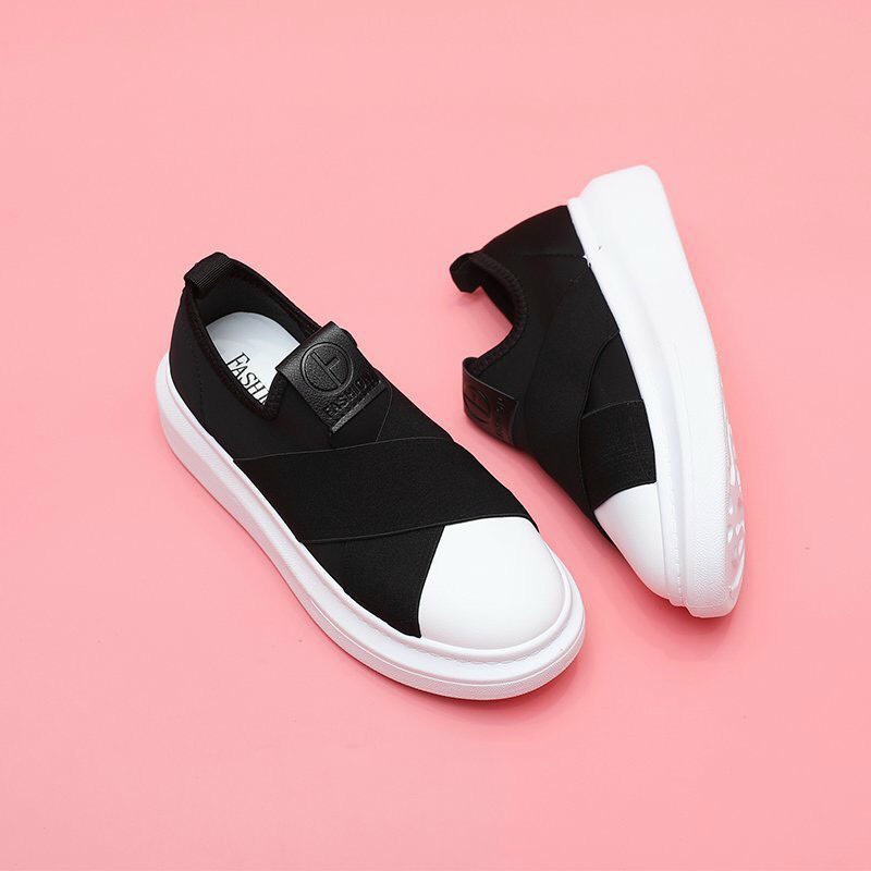 giày slipon nữ mũi trắng đế êm 3p