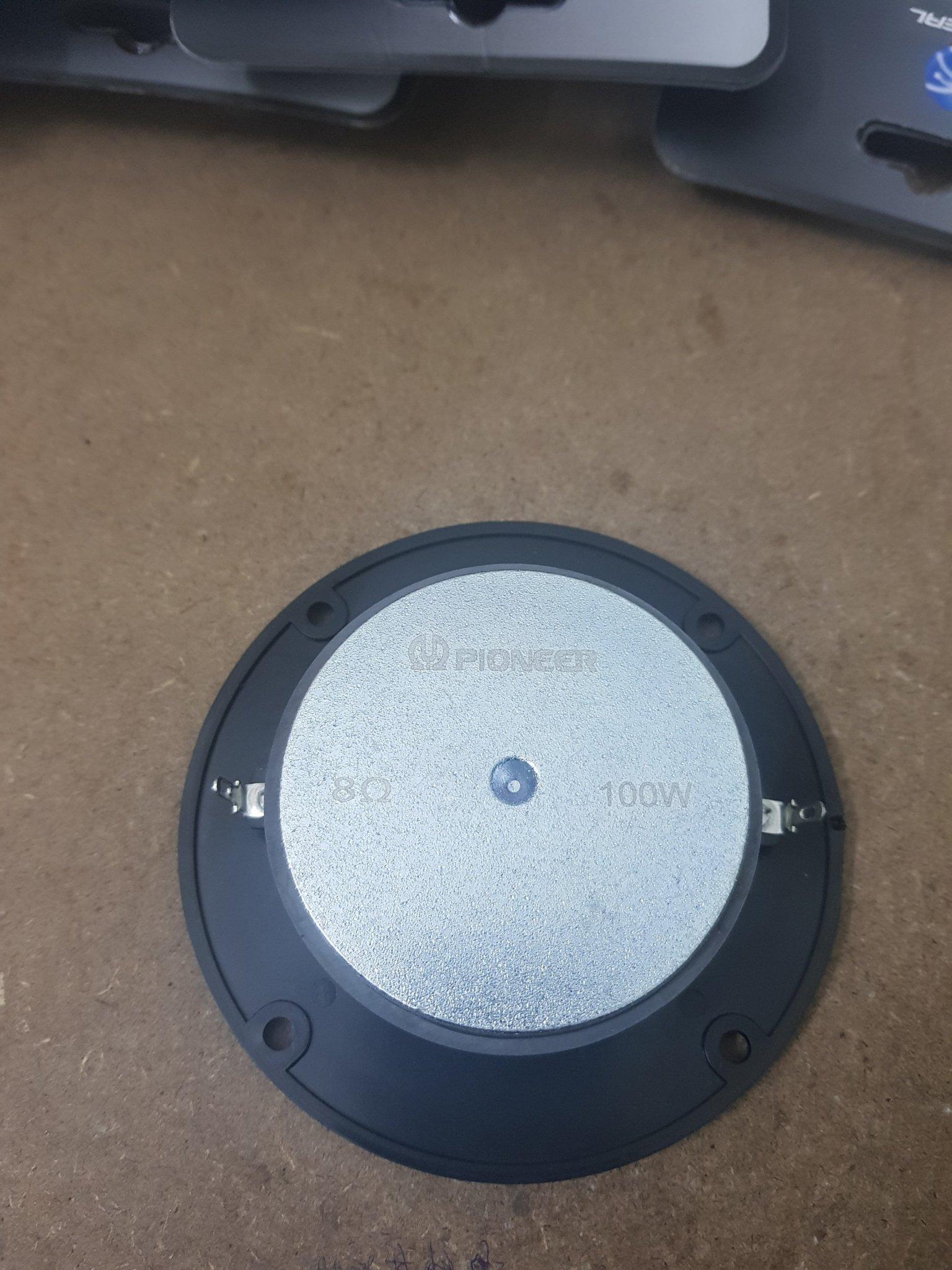 Đôi loa trép Pioneer  màng lụa