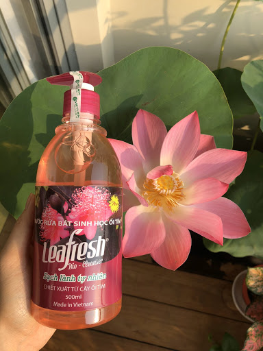 Nước rửa chén sinh học lá ổi tím Leafresh - 500ml/chai