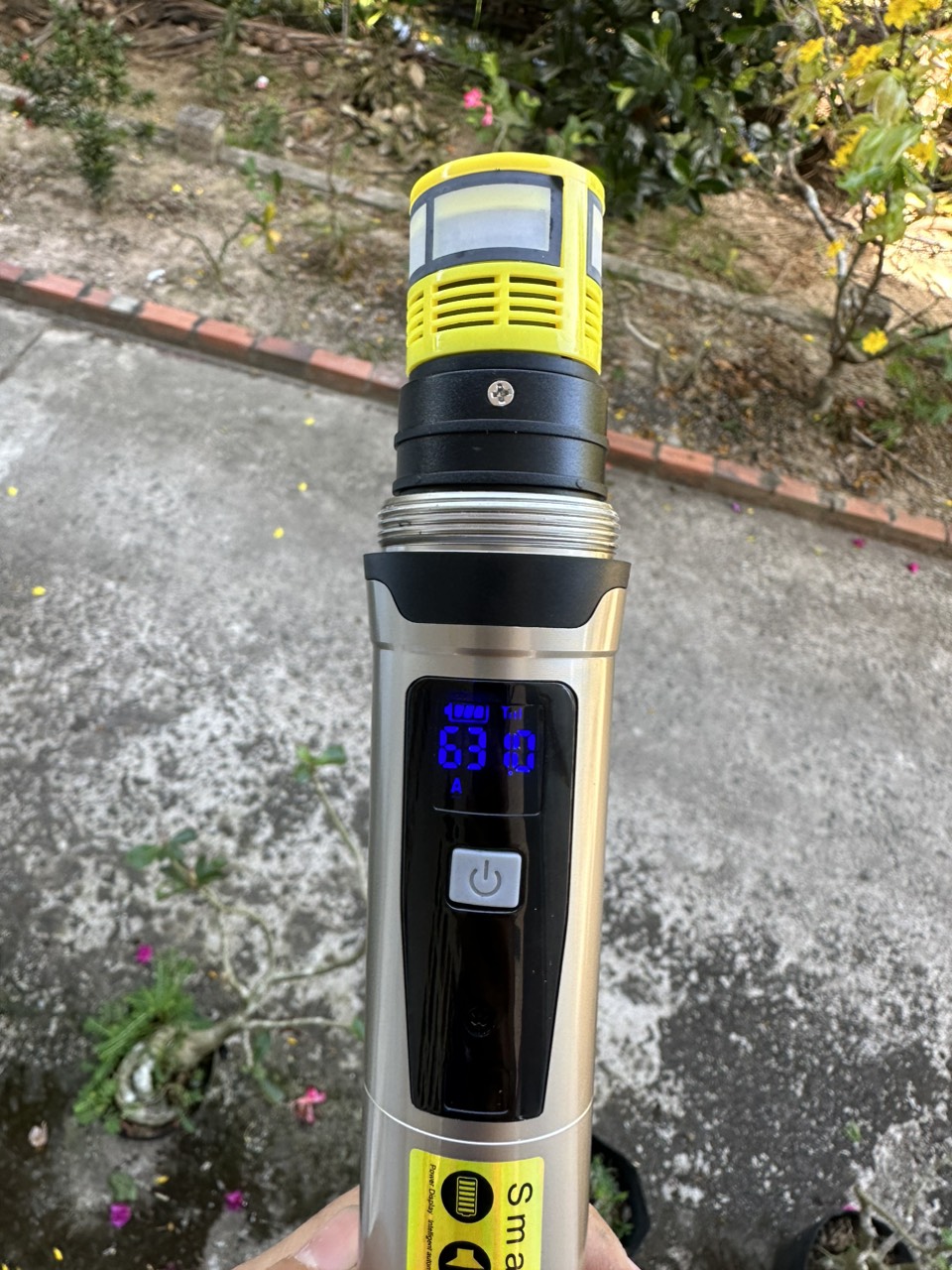 Micro không dây loa kéo UGX9