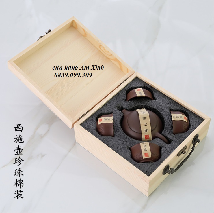 Bộ ấm chén tử sa Nghi Hưng
