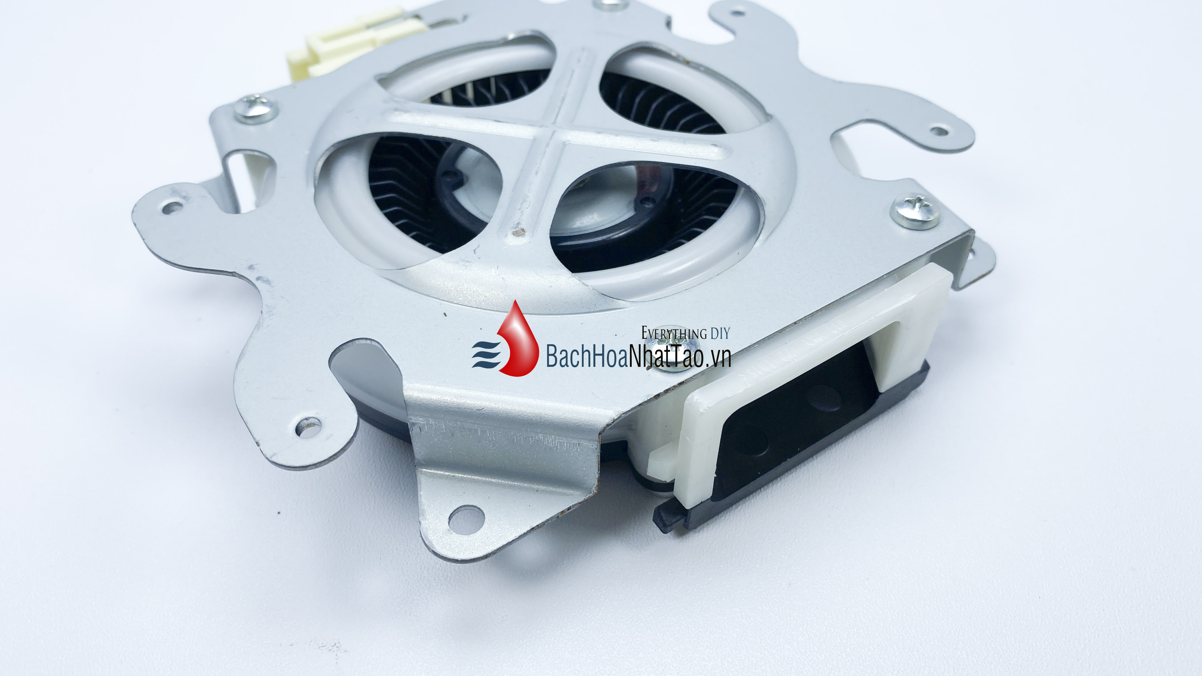 Quạt toyota denso 12v bldc