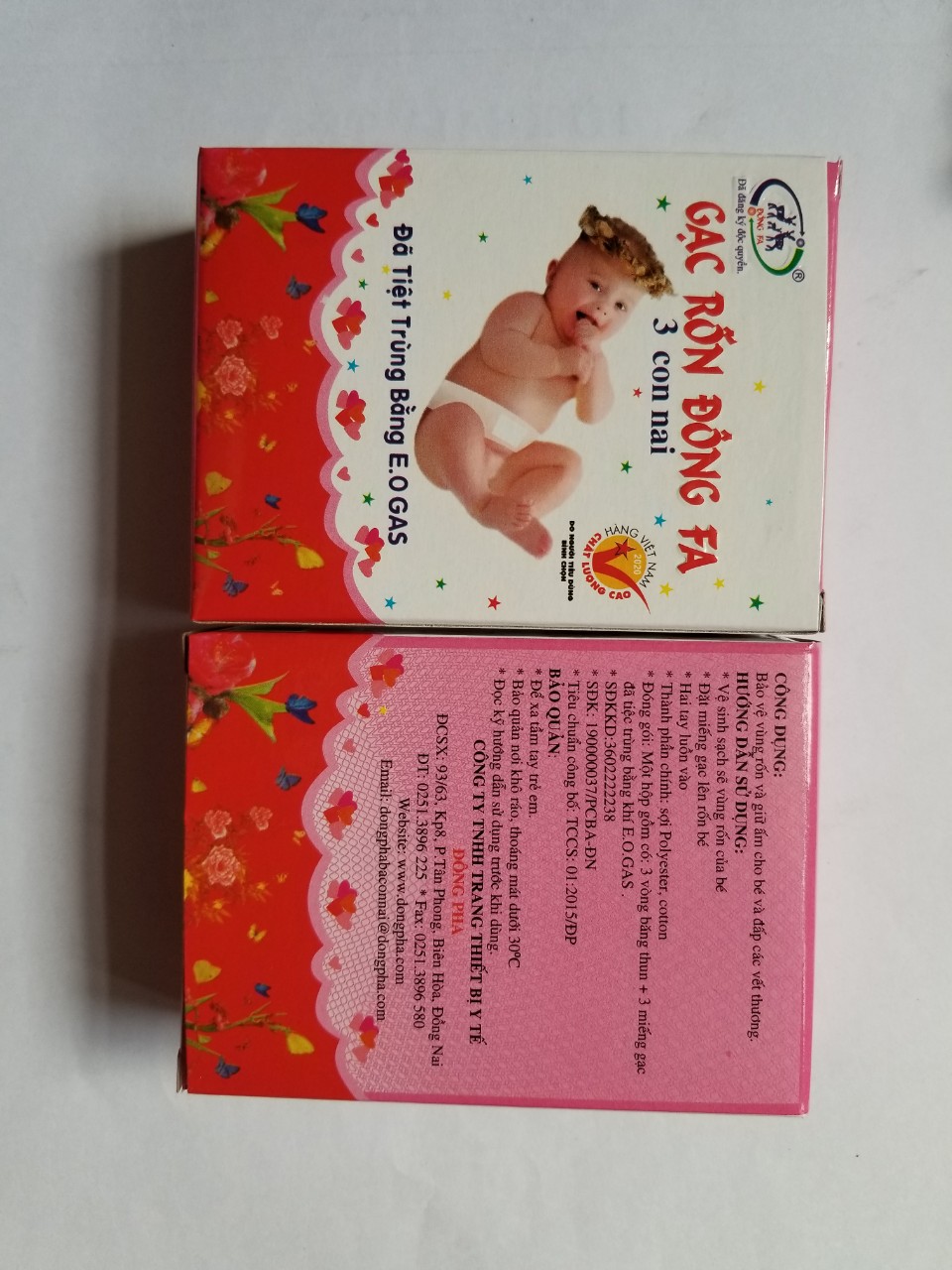 Băng rốn Đông Pha 3 con nai hộp 3 cái (combo 2 hộp)